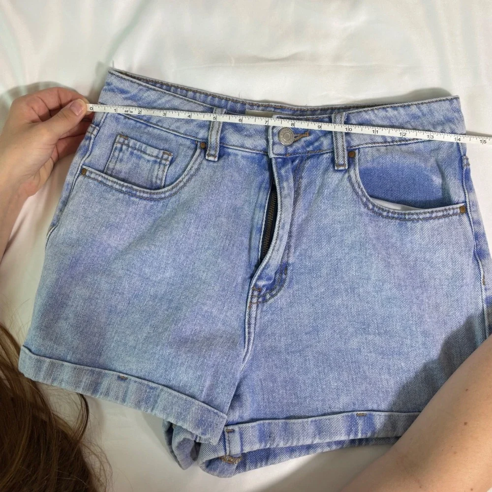 PacSun Mom Shorts Light Wash Denim High Waisted Cuffed Size 27
